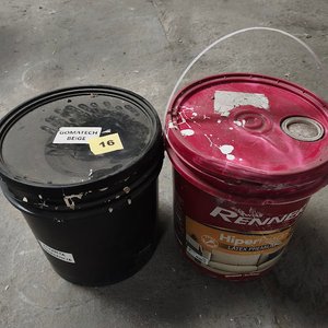 Dos Baldes de Pintura: Renner HiperFosco y GOMATECH Beige - imagen 2
