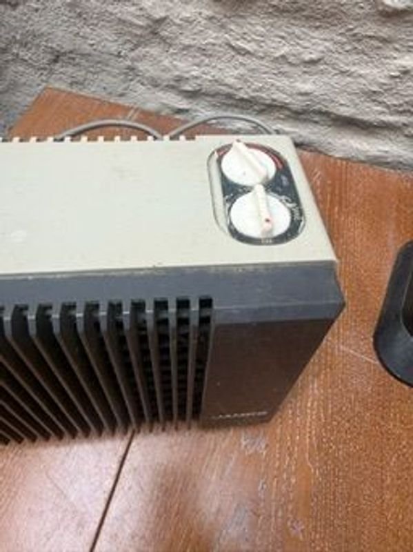 Par de calefactores funcionando - Aparatos eléctricos para el hogar - imagen 5