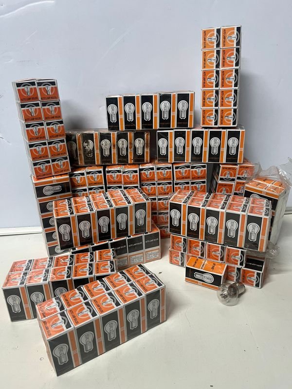 170 Bombillas para Auto, Cajas Originales