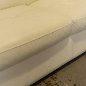 Sofá de Dos Cuerpos Blanco con Patas Cromadas - imagen 3