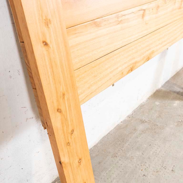 Mueble de madera para cama de dos plazas - imagen 3