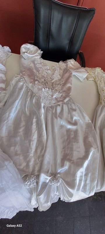 Vestidos de Quinceañera o Novia - Colección de Ropa de Boda - imagen 4