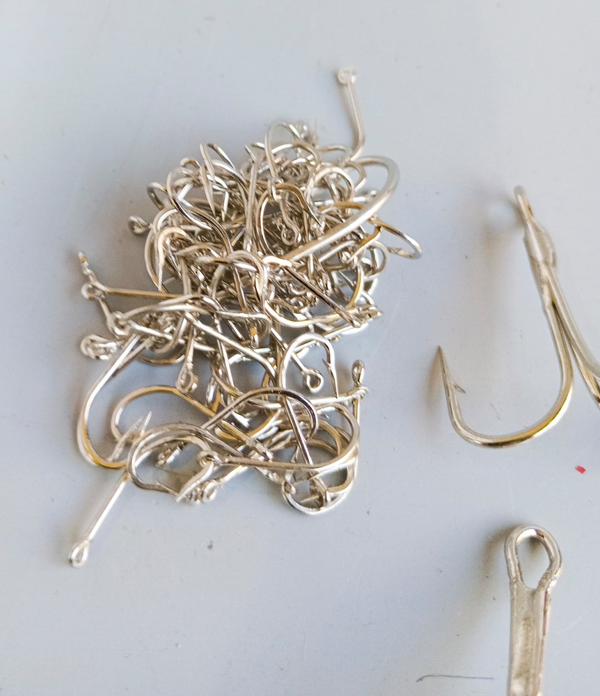 Lotes de anzuelos antiguos y accesorios - imagen 2