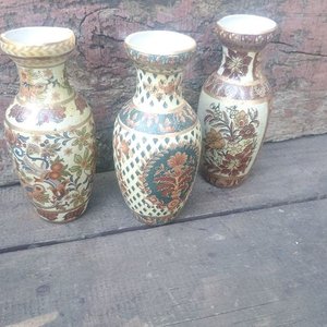 Lote de 3 Jarrones Orientales Pequeños Decorados - imagen 1