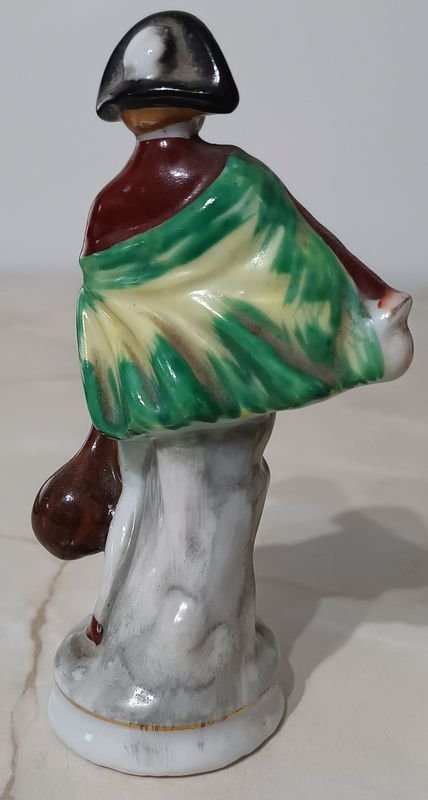 Figurina de Porcelana JAPONESA de mandolinista - imagen 3