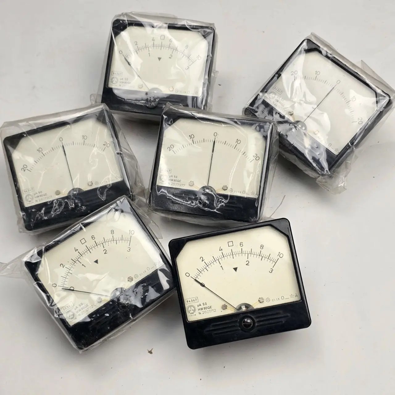 Item lote-14-miliamperimetros-y-amperimetros-6-piezas - Image 0