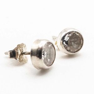 Pares de Tornillos de Plata con Piedras y Cierre de Mariposa - imagen 2