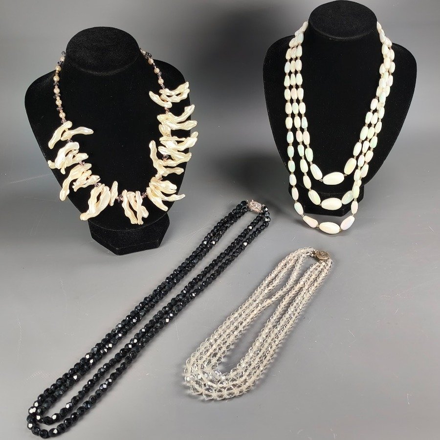 Item 16366 - Image 1