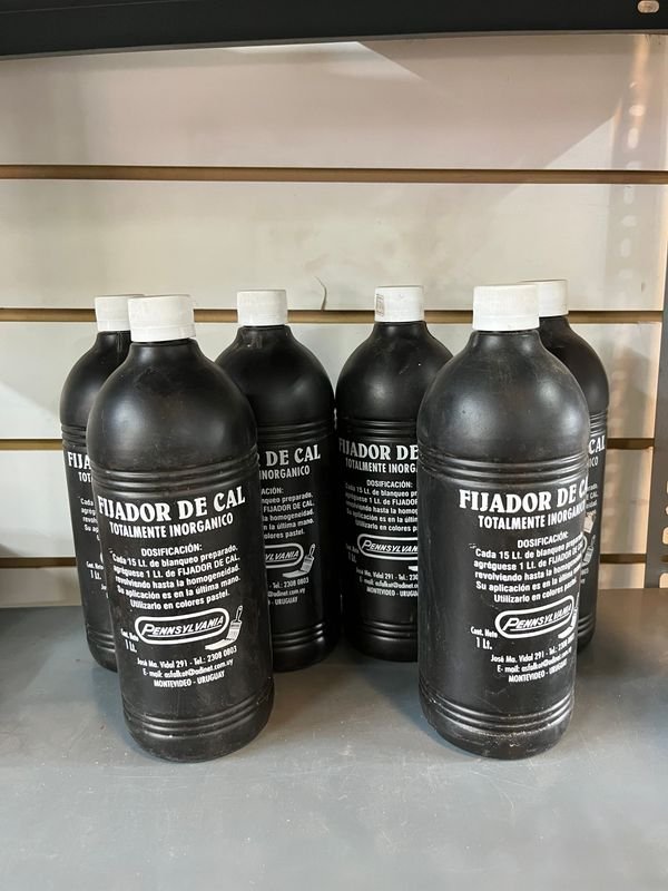 Fijador de cal - Botellas de plástico negras - imagen 1