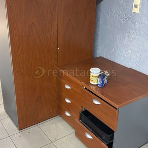 Lote anterior: Mueble de Oficina con Cajones y Almacenamiento
