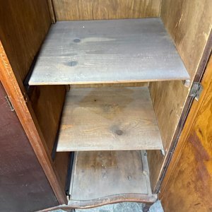 Ropero Antiguo Estilo Francés de Madera con 4 Puertas y Detalles Tallados - imagen 11