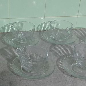 Juego de 6 Tazas de Té con Platillos Carousel - imagen 2
