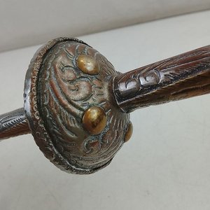 Importante Bombilla de Mate Grande en Alpaca y Bronce con Grabados Folclóricos - imagen 2