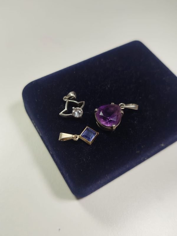 Item 856836 - Image 0