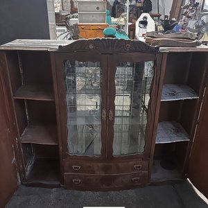 Cristalero Antiguo de Madera con Patas Desmontables - imagen 3