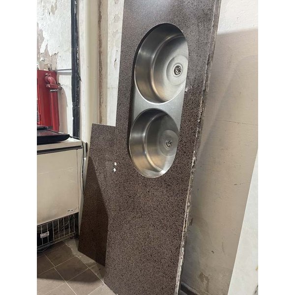 Mesada de Granito con Doble Pileta y Extensión - imagen 1