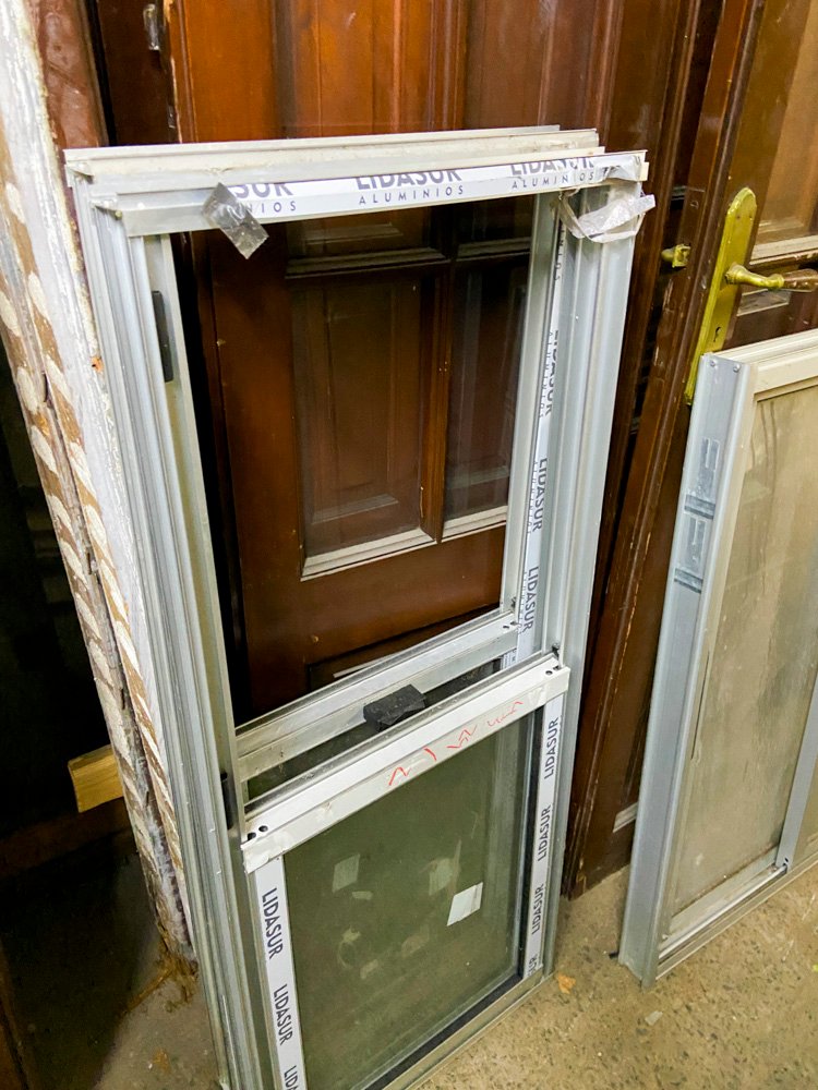 Item 499832 - Image 1