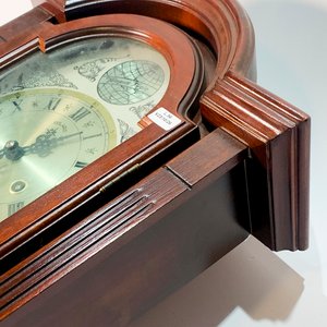 Reloj de Pared Moderno con Péndulo, Llave y Caja de Madera - imagen 3
