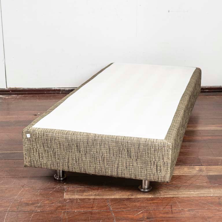 Item 2113898 - Image 0