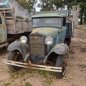 Camión Antiguo Ford V8 - Colección Vehículos Clásicos - imagen 2