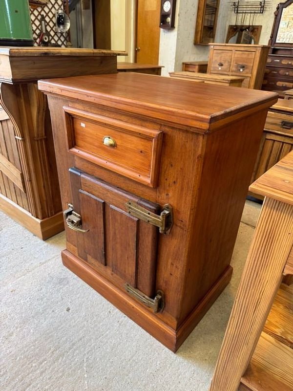 Item 875656 - Image 50