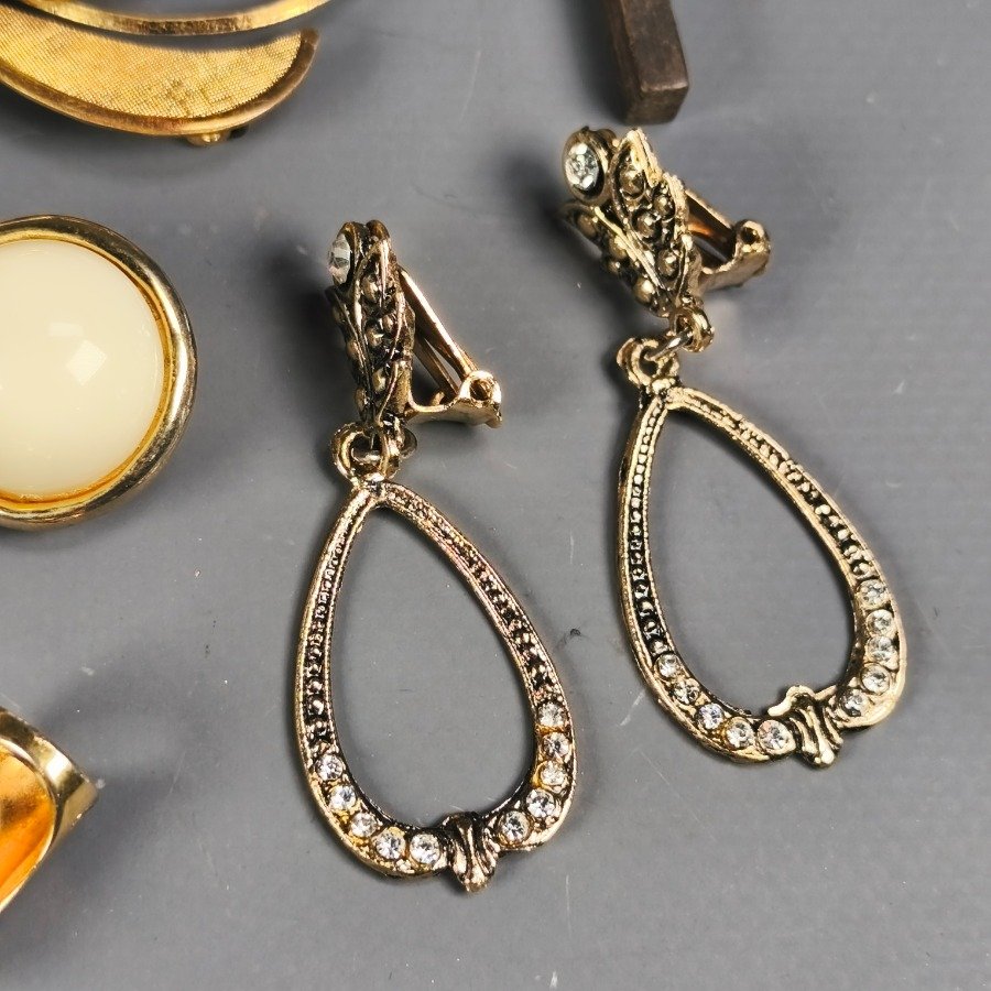 Item 16339 - Image 2