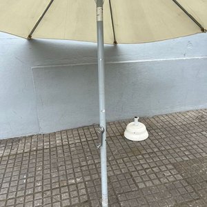 2 Sombrillones con Base y Armazón (uno con avería) - imagen 6
