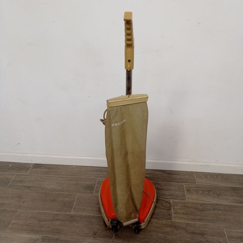 Lustraspiradora marca Yelmo con bolsa, en buen estado - imagen 3