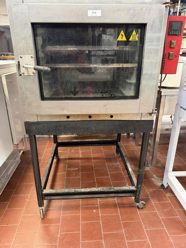 Horno a Gas Turbinado Venancio para 4 Bandejas con Base y Bandejas