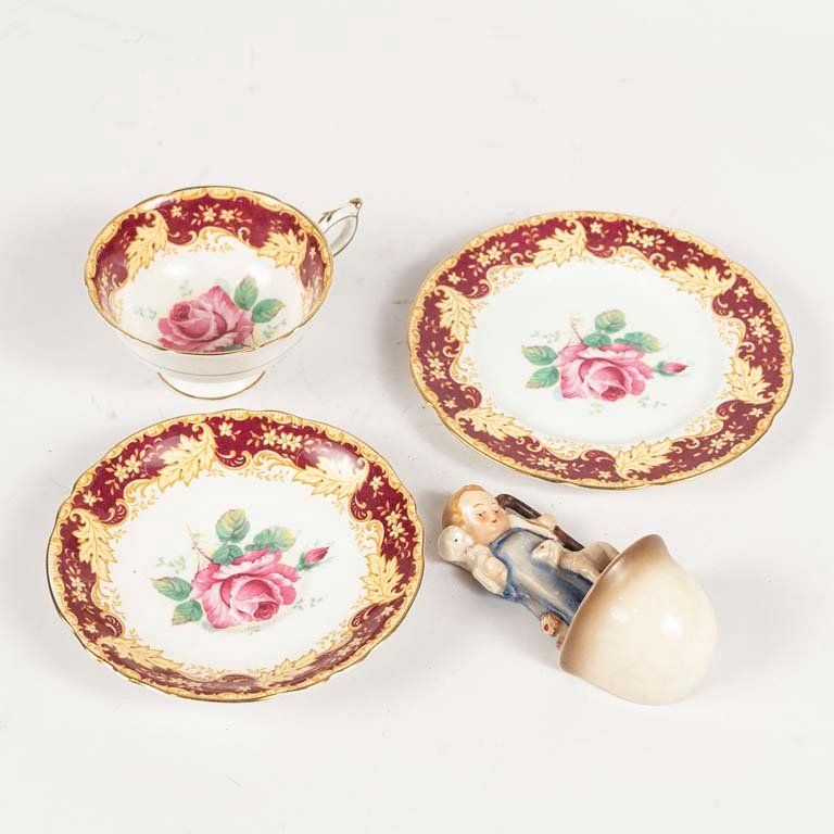 Lote anterior: Porcelana inglesa Paragon para té y aguamanil