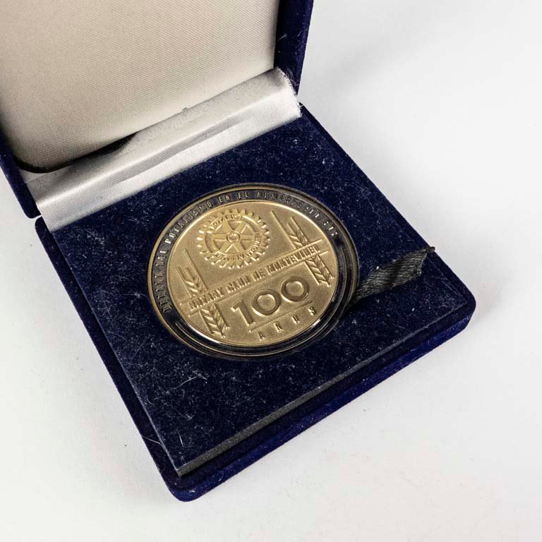 Item 2096747 - Image 1