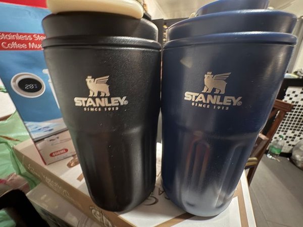 Set de 2 Vasos Térmicos Stanley con Termómetro Digital - imagen 1