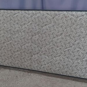 Colchón de Espuma de 1 Plaza con Funda Capitoné Gris - imagen 3