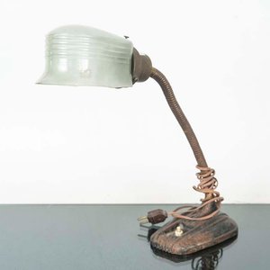 Lote siguiente: Lámpara de Escritorio Art Déco de Hierro con Brazo Flexible y Tulipa de Vidrio