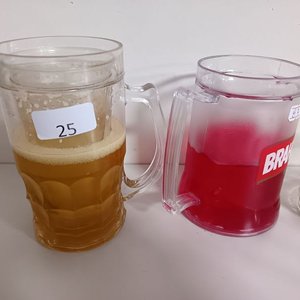 Lote de 4 jarras cerveceras: vidrio, loza y plástico - imagen 4