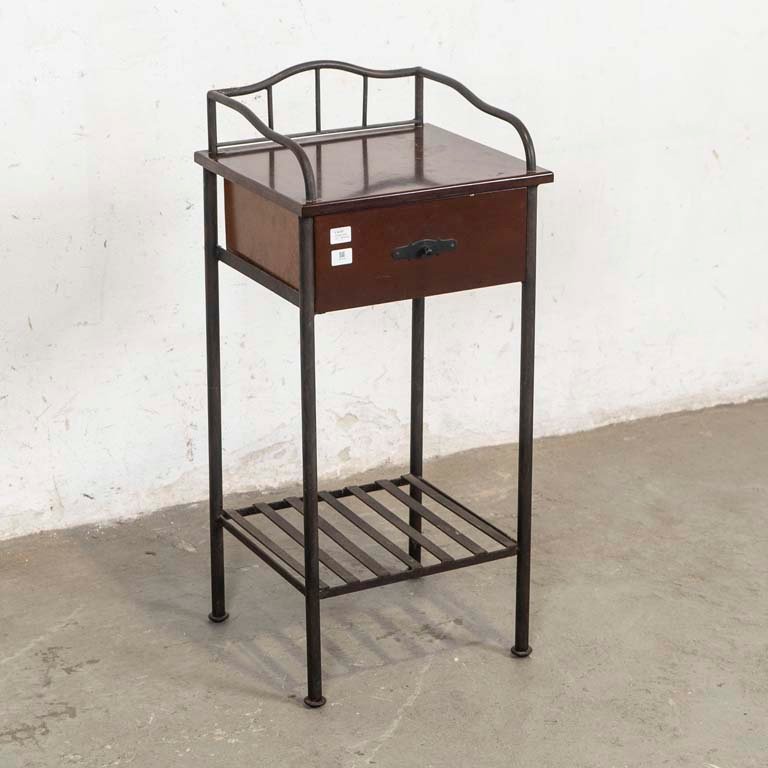 Mesa Auxiliar de Hierro y MDF con Cajón