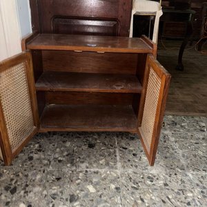 Rack de TV de Madera con Dos Puertas y Esterilla - imagen 2