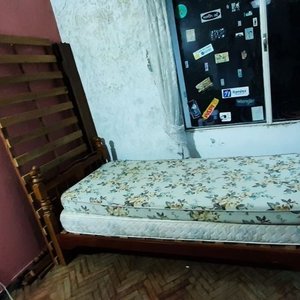 Lote anterior: 2 Camas de 1 Plaza Estilo Provenzal con 2 Colchones (1 Capitoné)