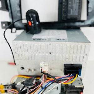 Pantalla y Radio para Auto Quantum con Cámara - imagen 3