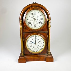 Reloj de Pared con Calendario y Péndulo en Caja de Madera - imagen 2
