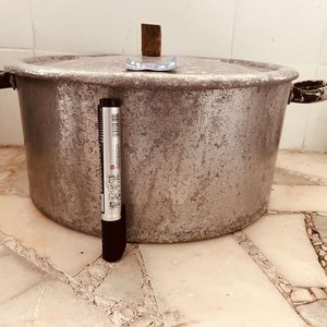Olla Grande de Aluminio con Tapa y Asas - imagen 2