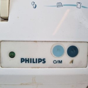 Procesadora de Alimentos Philips con Accesorios de Corte y Rallado - imagen 3