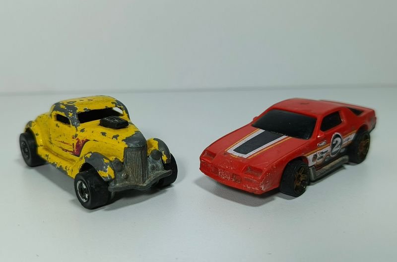 Lote siguiente: Colección de juguetes Hot Wheels metálicos