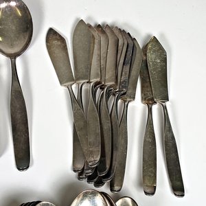 Lote de 145 Cubiertos Martín de Metal: Cucharas, Tenedores y Cuchillos "Rostfrei" - imagen 7