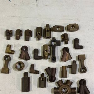 Lote de Conexiones y Accesorios en Bronce Variados - imagen 1