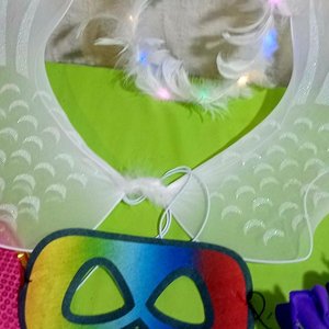 Set de Disfraces para Niña: Alas de Ángel, Tutú Morado y Sombrero Rosa - imagen 2