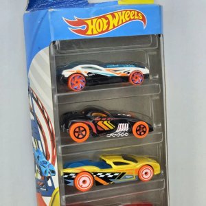 Hot Wheels Track Builder Unlimited Pack x5 Autos - imagen 2
