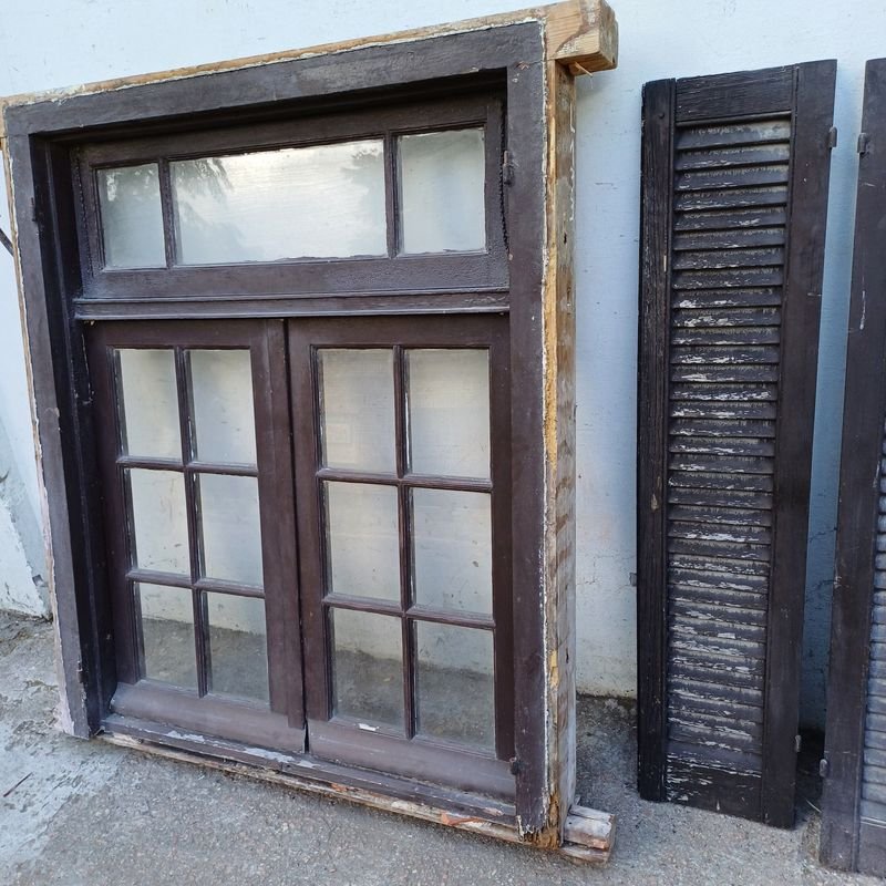 Ventana con dos hojas batientes y marco de pinotea - imagen 7