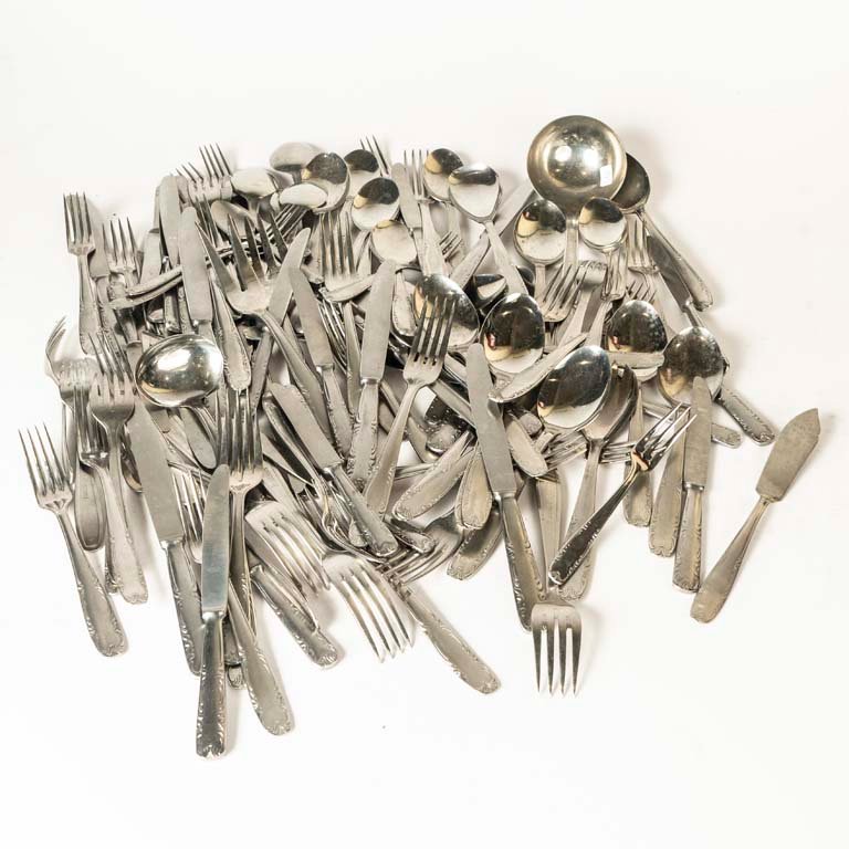 Set de 115 Cubiertos de Acero Inoxidable