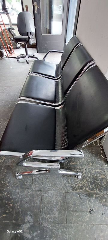 Sillon tipo Tandem de 3 cuerpos en muy buen estado - imagen 5